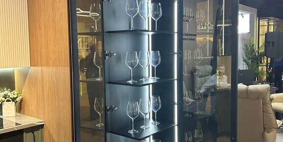 Мебельные фасады с рамочным алюминиевым профилем