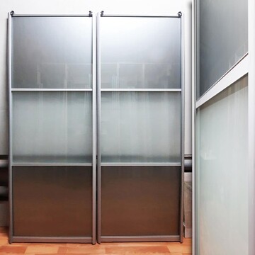 Двери-купе стеклянные с плёнкой Oracal 090