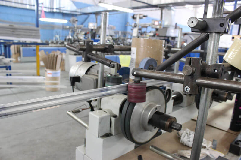 Профиль из алюминия для дверей-купе